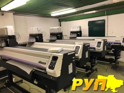 1.MIMAKI CJV300 160. 2017г. Состояние как новое пробег всего 1680м? 2.EPSON 30600, 50600, 70600 есть . 4990€ 3.Ламитатор